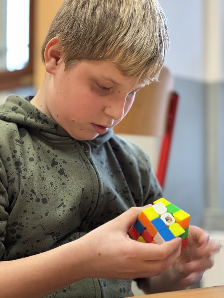 Skládání Rubikovy kostky 3x3x3