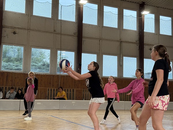 Školní turnaj v přehazované