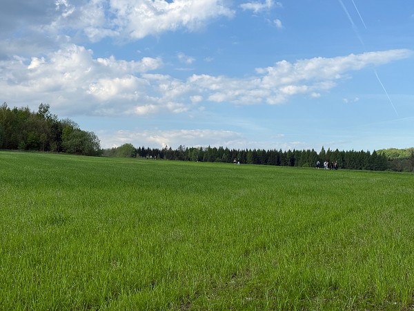 Pěší výlet k zatopeným lomům u Valkeřic