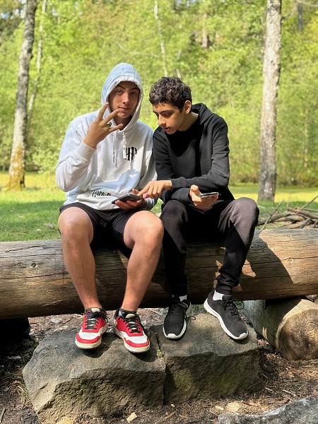 Pěší výlet k zatopeným lomům u Valkeřic
