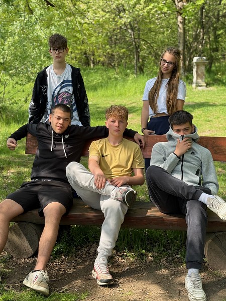 Pěší výlet k zatopeným lomům u Valkeřic