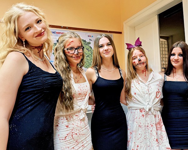 Halloweenský večírek