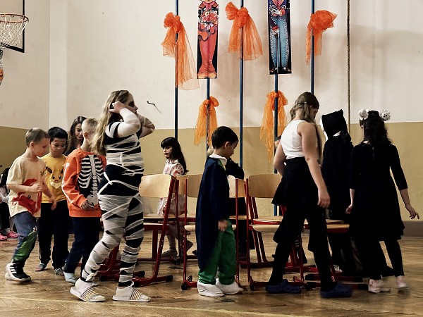 Halloweenský večírek